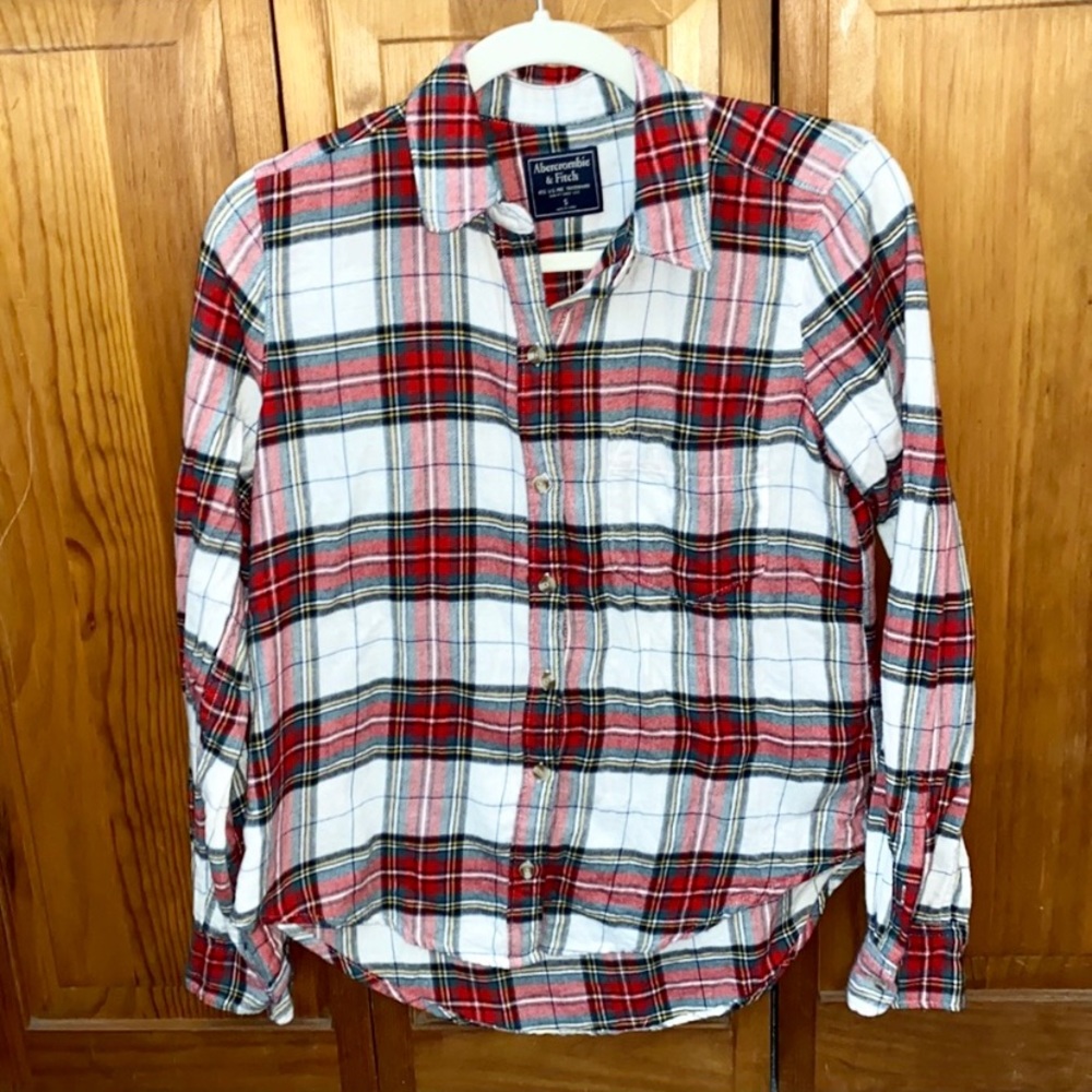 3/$30 🌸 EUC Abercrombie & Fitch Red and Green Plaid Flannel, Size Small